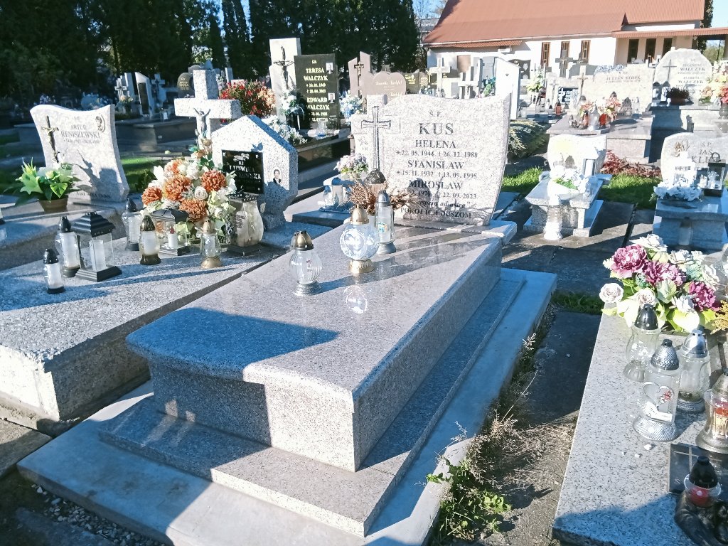 Grób Helena Kus