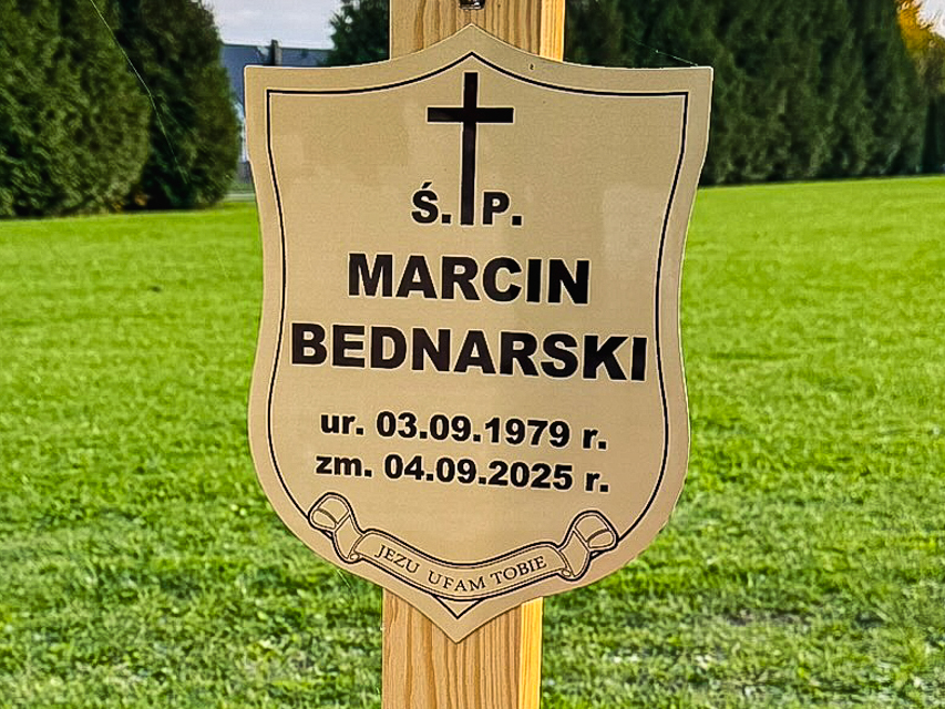 Grób Marcin Bednarski